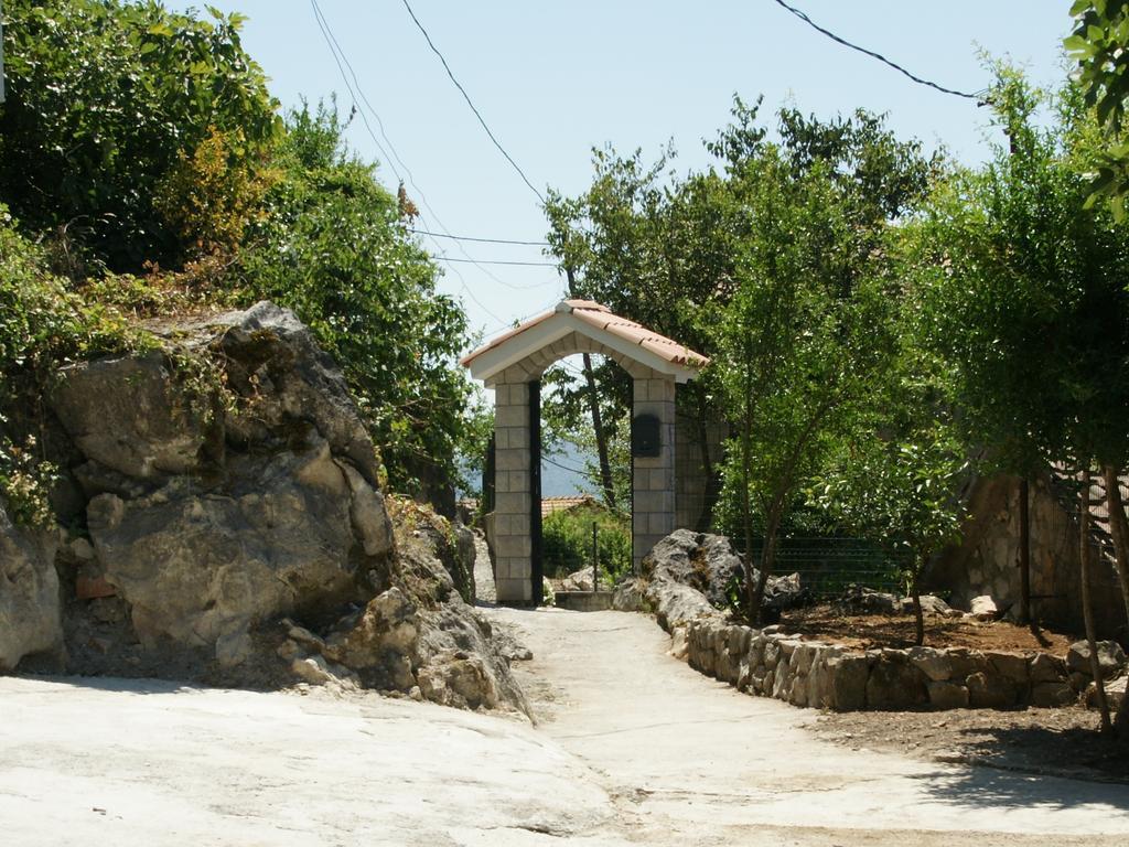 Paradise House Skadar Lake Karuc Exterior photo
